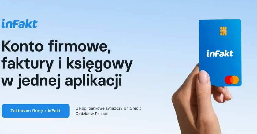 Pomoc w założeniu firmy z inFakt: konto, faktury i księgowość w jednej aplikacji. Karta firmowa w ręku.