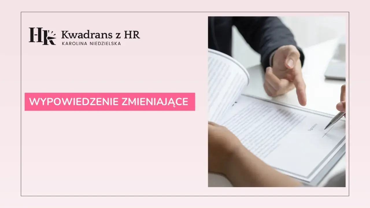 Wypowiedzenie zmieniające warunki pracy i związane z nim odprawa. Dwie osoby analizują dokumenty.